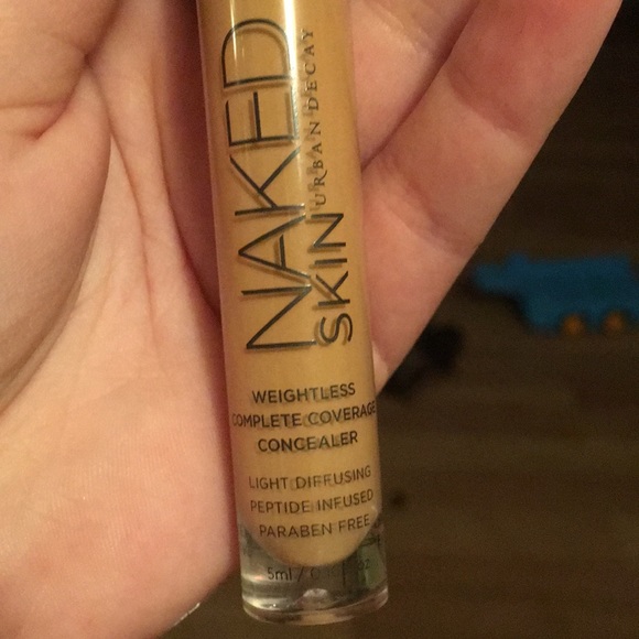10$ ADD ON! Naked Skin Concealer - Picture 3 of 3
